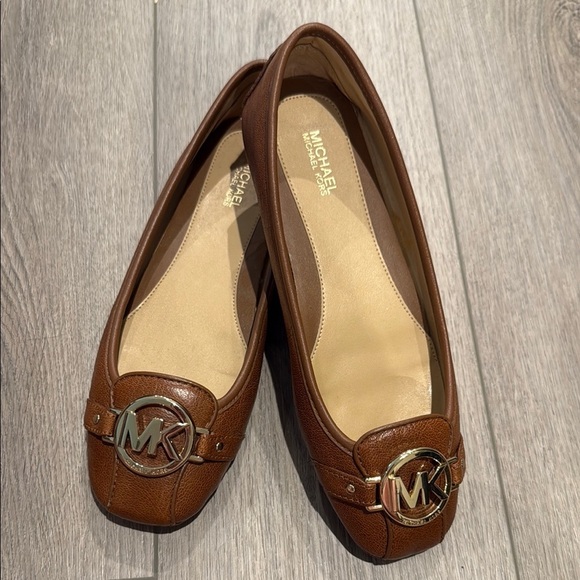 Michael Kors Brown Leather Flats with Signature MK Logo Size 7.5 - Picture 1 of 7